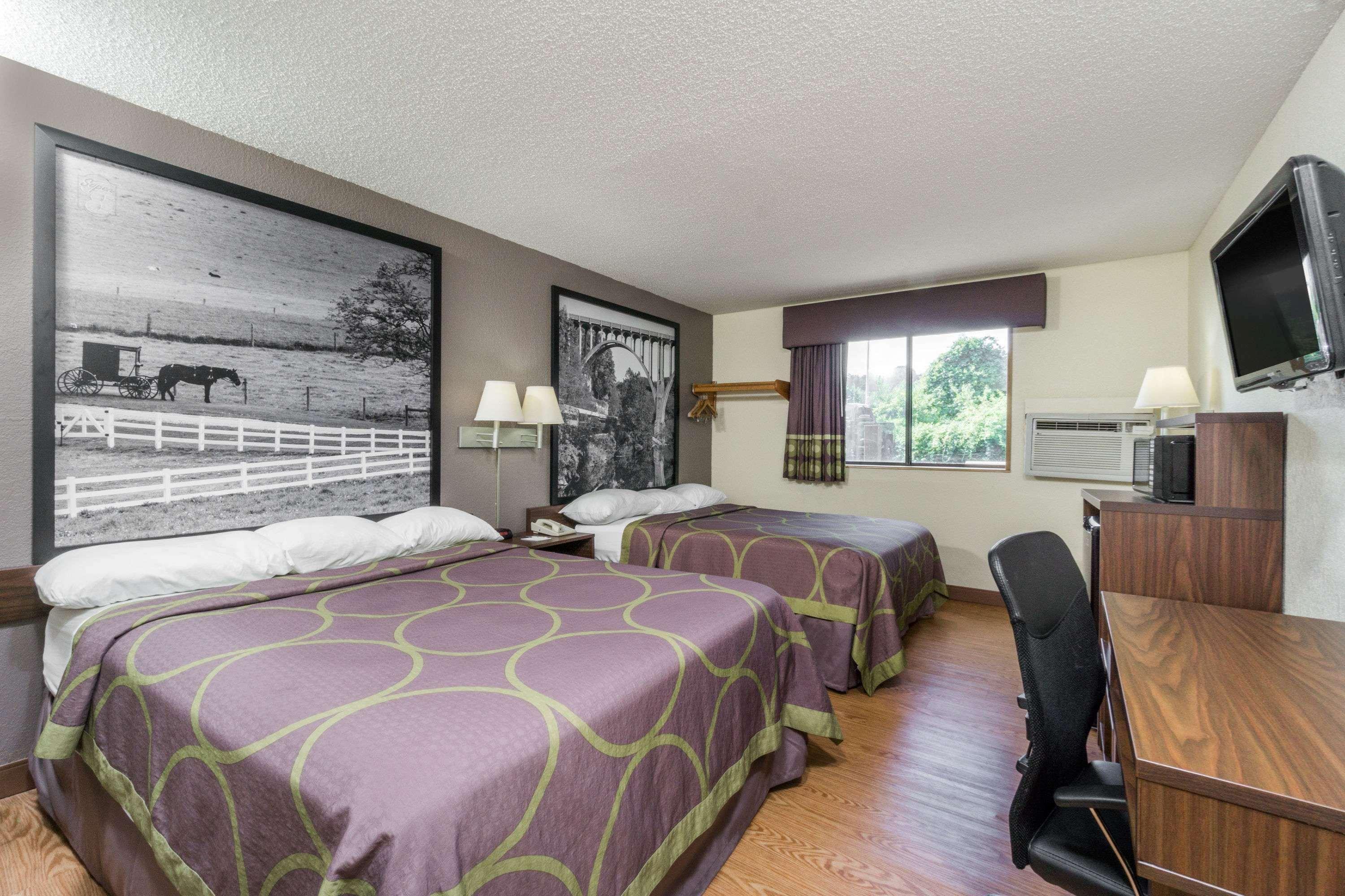 Super 8 by Wyndham Zanesville Eksteriør billede